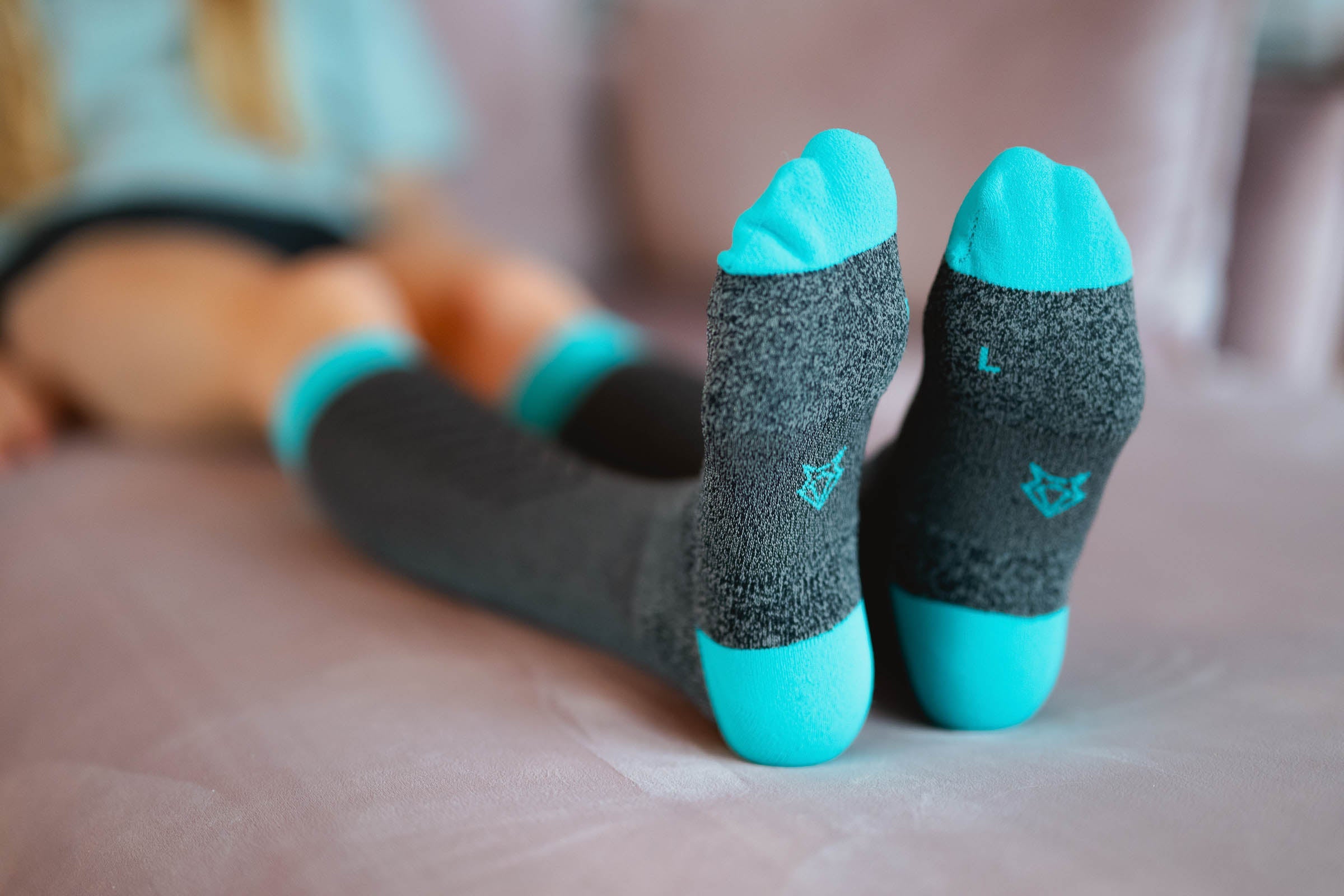 인사일런스 리뉴드 컴프레션 V2 다크그레이-카나리 INCYLENCE RENEWED COMPRESSION V2 DARK GREY CYAN