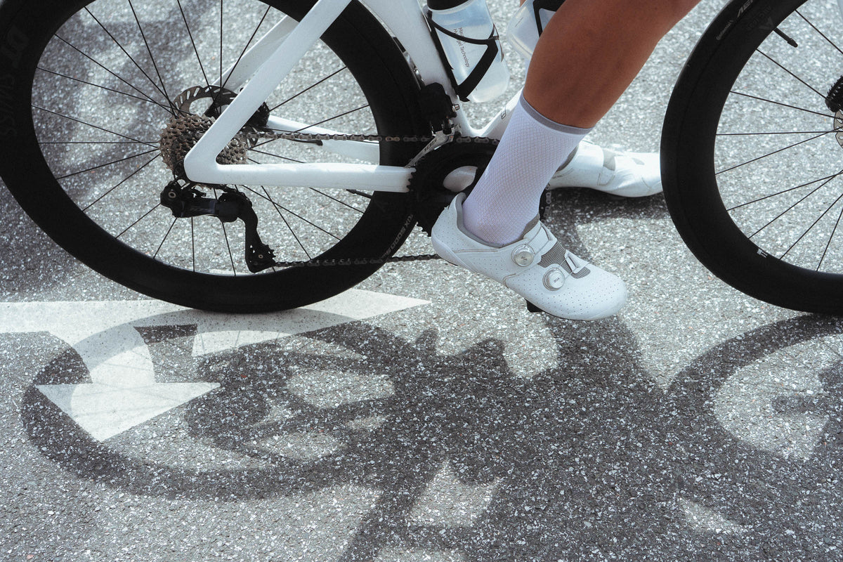 인사일런스 사이클링 클래식 V1 그레이-화이트 INCYLENCE CYCLING CLASSIC V1 GREY WHITE